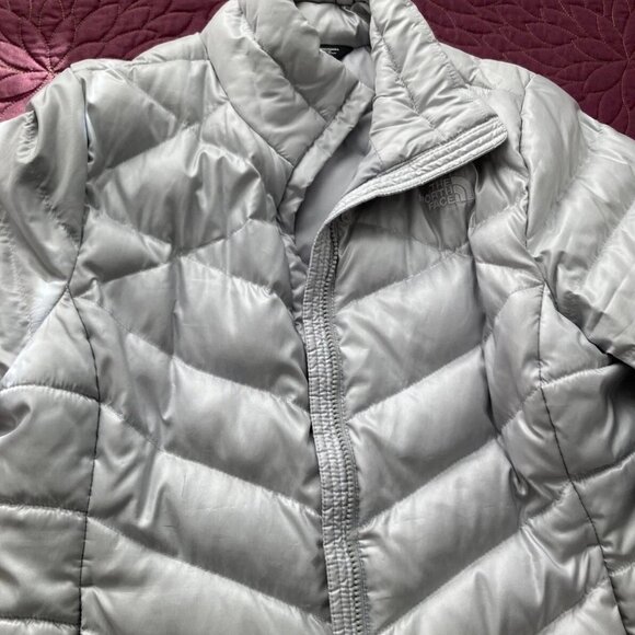 The North Face Women's Aconcagua Jacket, Grey Color, L - Picture 2 of 8